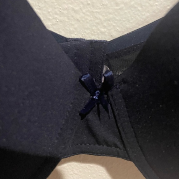 Navy Marilyn Monroe underwire Bra. Size 42 D - Picture 2 of 6